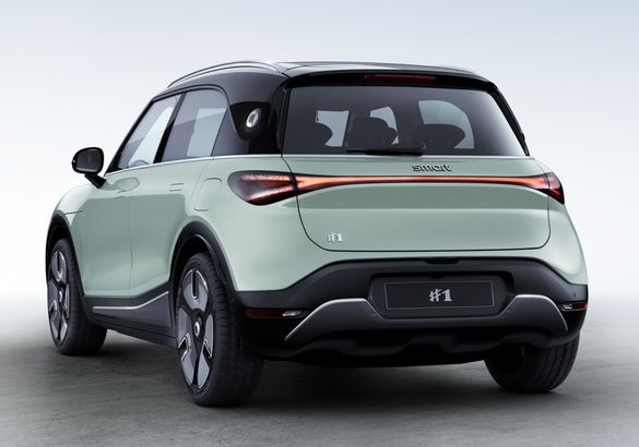 Электрический кроссовер smart #1 стал самым большим, мощным и премиальным автомобилем в истории марки