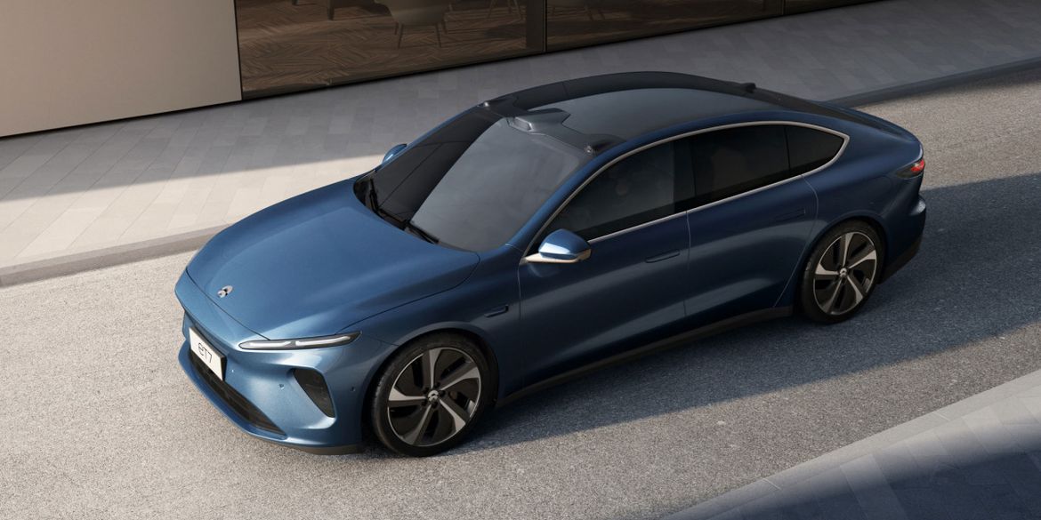 Электрический седан NIO ET7 получит шины Continental