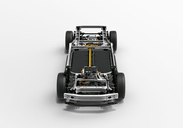 Названа цена электрического кроссовера Toyota bZ4X