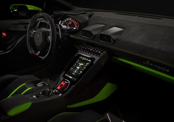 Lamborghini представила заднеприводное купе Huracan Tecnica