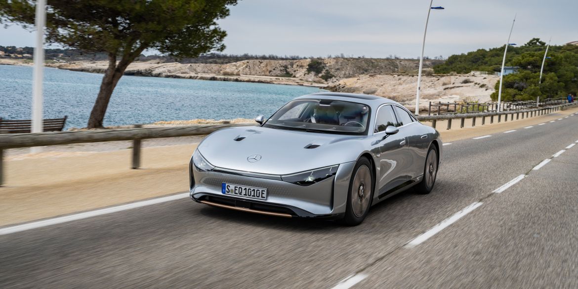Концепт Mercedes-Benz Vision EQXX преодолел больше 1000 км без подзарядки