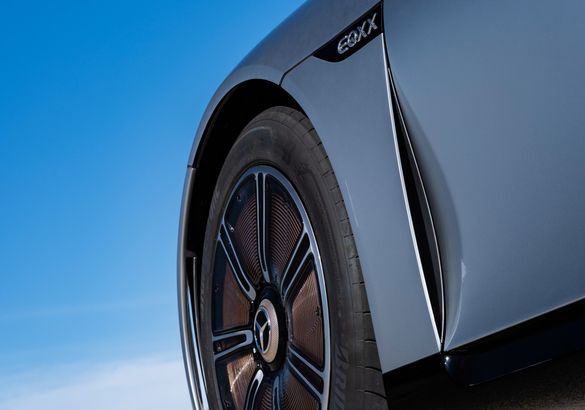 Концепт Mercedes-Benz Vision EQXX преодолел больше 1000 км без подзарядки
