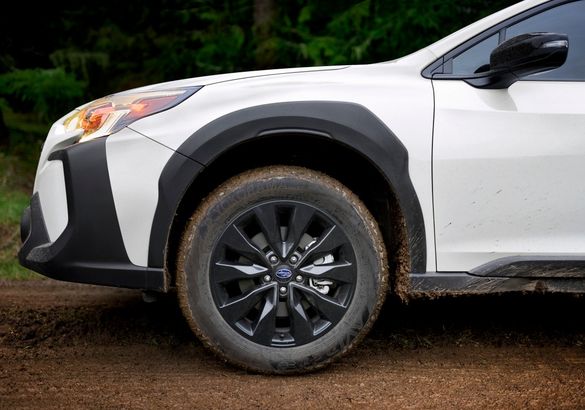 Subaru Outback обновил внешность к автосалону в Нью-Йорке