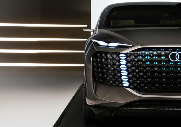 Минивэн Audi Urbansphere заодно стал самым большим концептом марки в истории