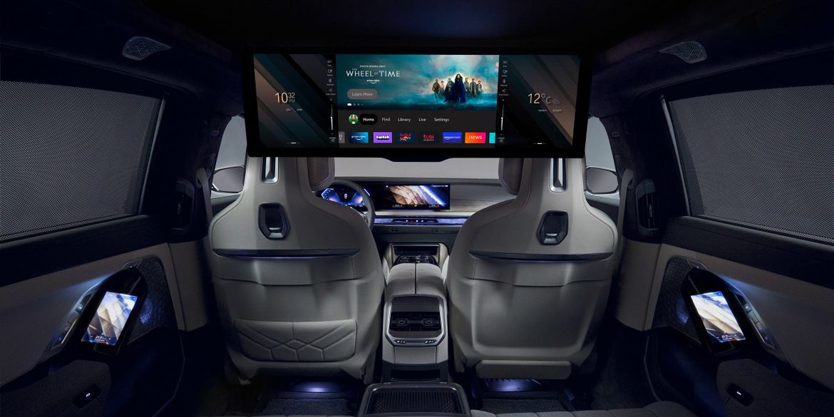 BMW представила седьмое поколение седана 7 Series