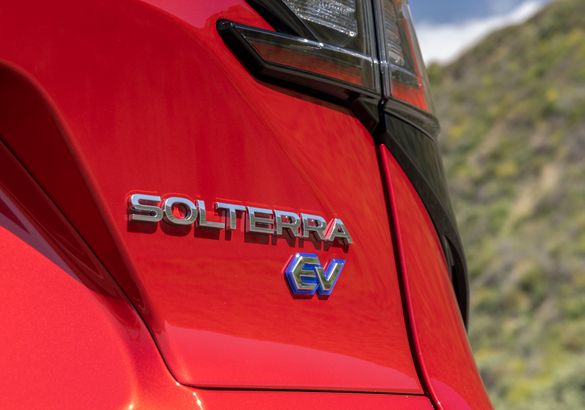 Дешевле Toyota bZ4X: Subaru назвала цены на электрокроссовер Solterra