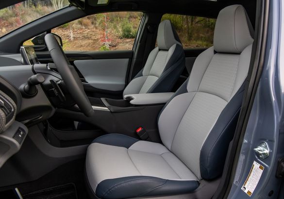 Дешевле Toyota bZ4X: Subaru назвала цены на электрокроссовер Solterra