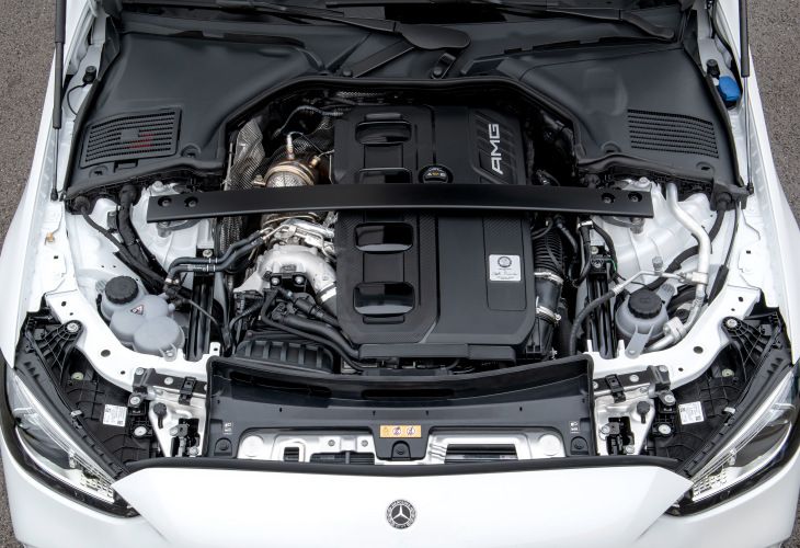Новые Mercedes-AMG C 43 4Matic сменили V6 на «турбочетверку»