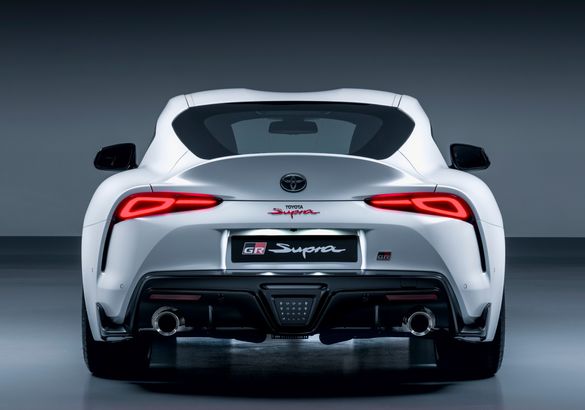 Toyota Supra дождалась механическую коробку