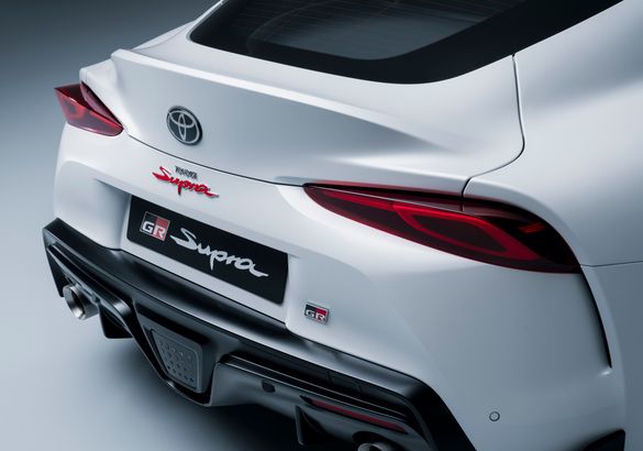 Toyota Supra дождалась механическую коробку