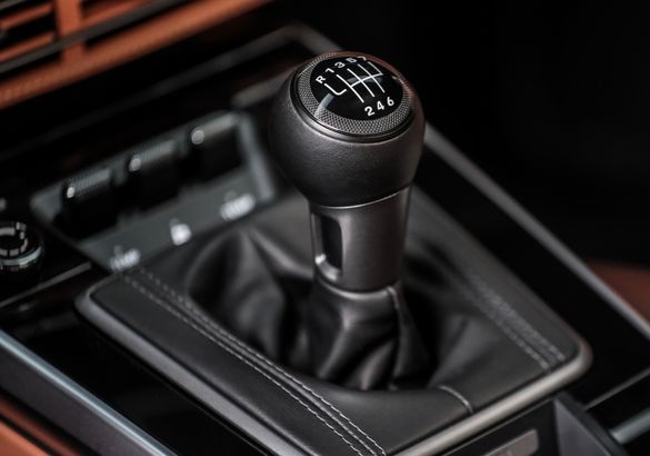 Новый Sport Classic стал самым мощным Porsche 911 с «механикой»
