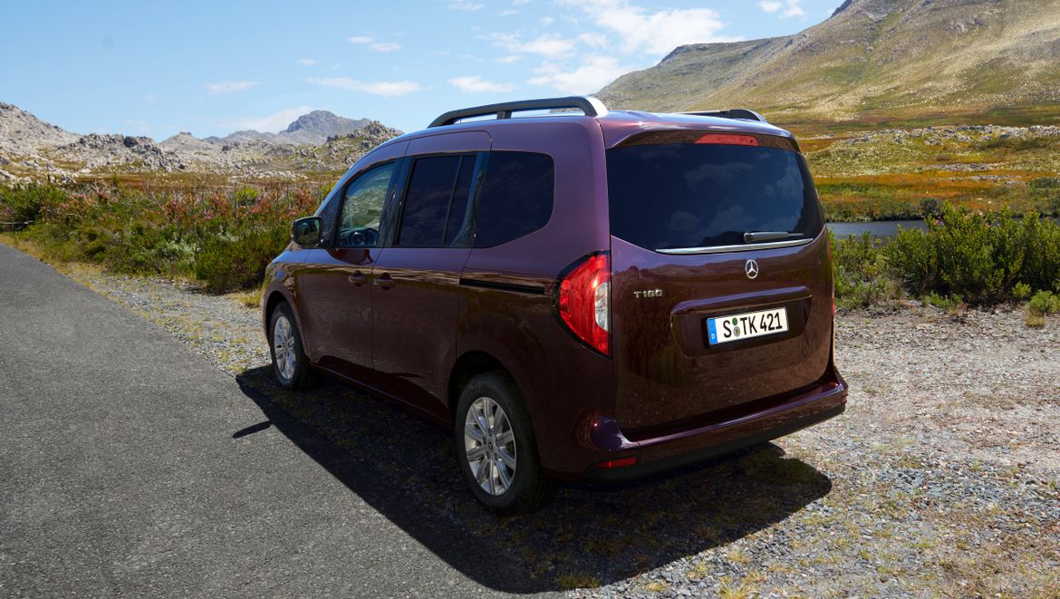 Mercedes оценил в евро новый T-Class