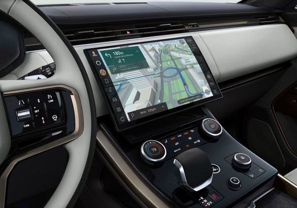 Кроссовер Range Rover Sport третьего поколения взял лучшее от старшего брата