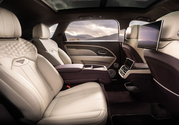 Bentley Bentayga получил длиннобазную версию