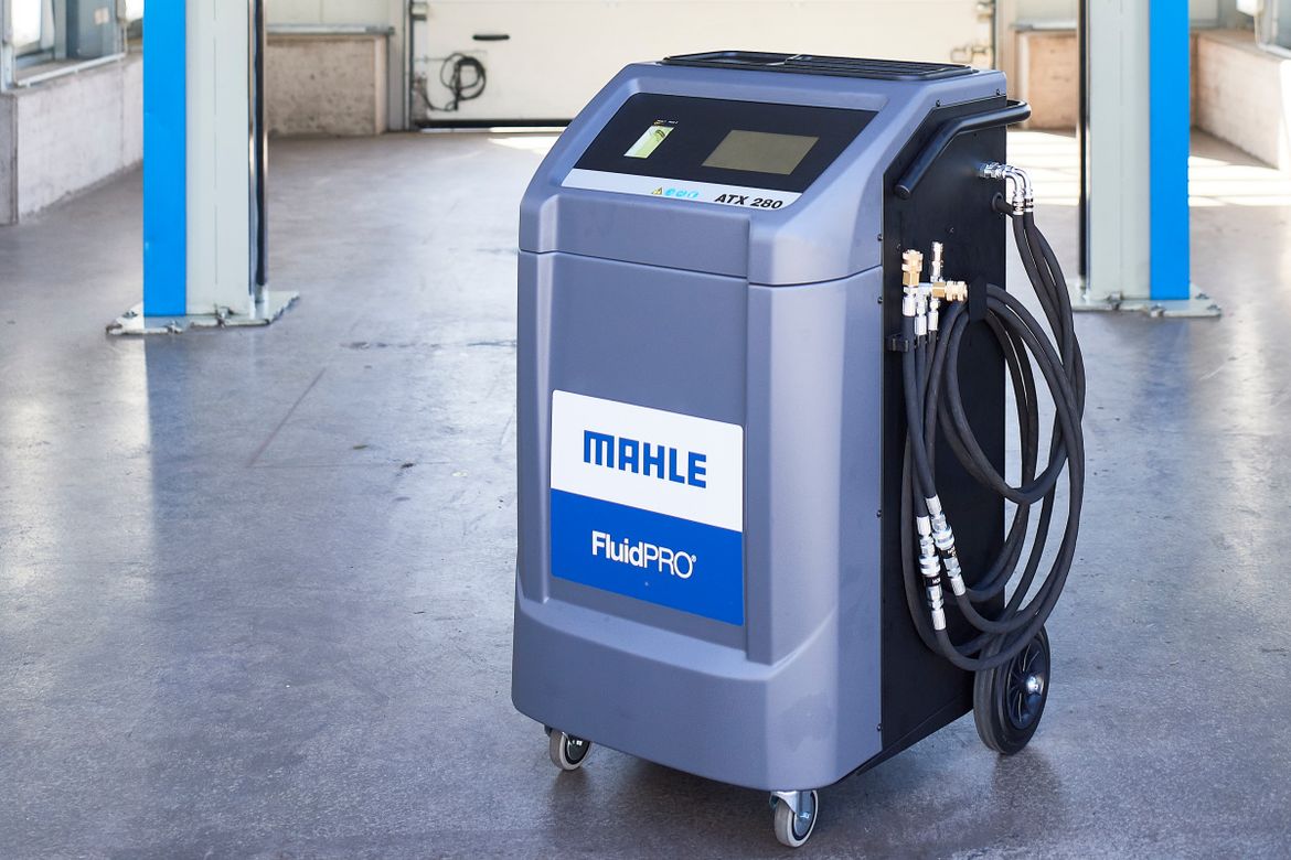 Дебютировала установка для замены масла в АКП Mahle ATX 280