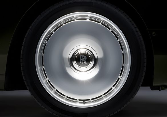 Rolls-Royce Phantom получил «вторую серию» в угоду клиентам