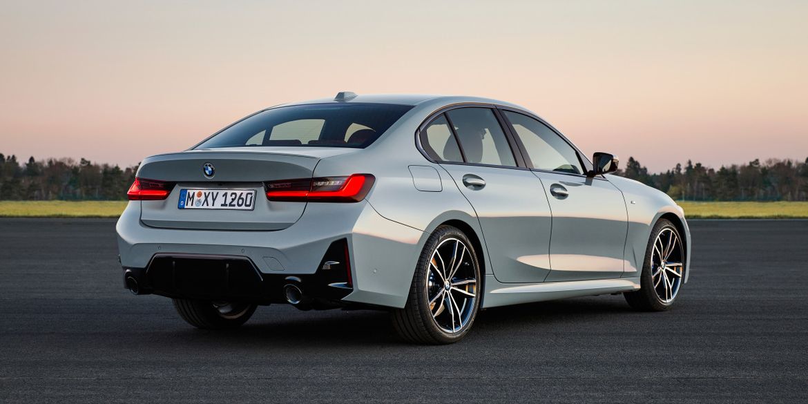 BMW представила рестайлинговые 3 Series