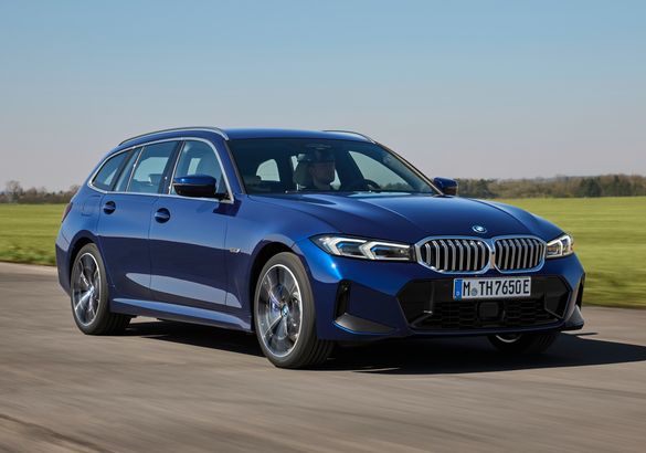 BMW представила рестайлинговые 3 Series