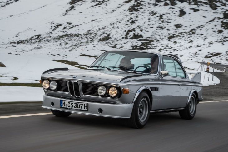 BMW M4 CSL возродил культовую аббревиатуру к юбилею