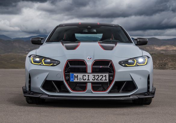 BMW M4 CSL возродил культовую аббревиатуру к юбилею