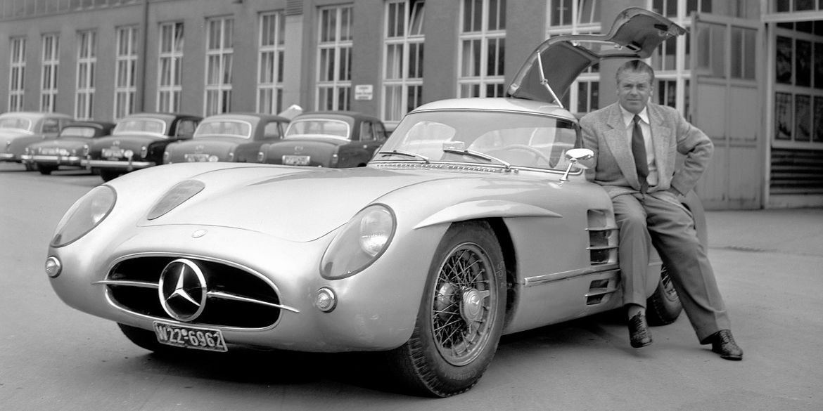Личный Mercedes-Benz 300 SLR Уленхаута стал самым дорогим автомобилем в истории
