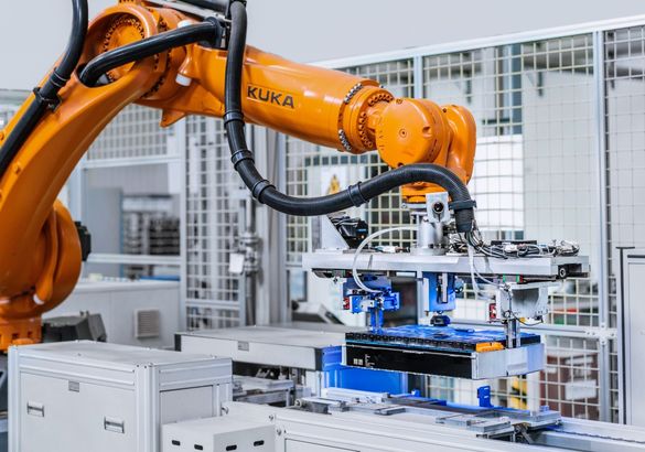 Китайское подразделение BMW отдало переработку аккумуляторов на аутсорс