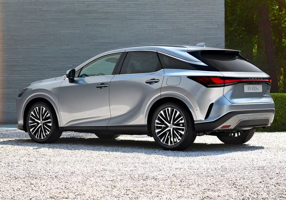 Lexus представил новый RX