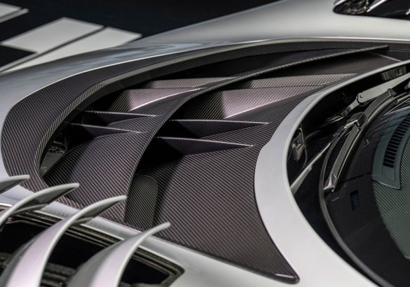 Дорожный гиперкар Mercedes-AMG One дождался официальной премьеры