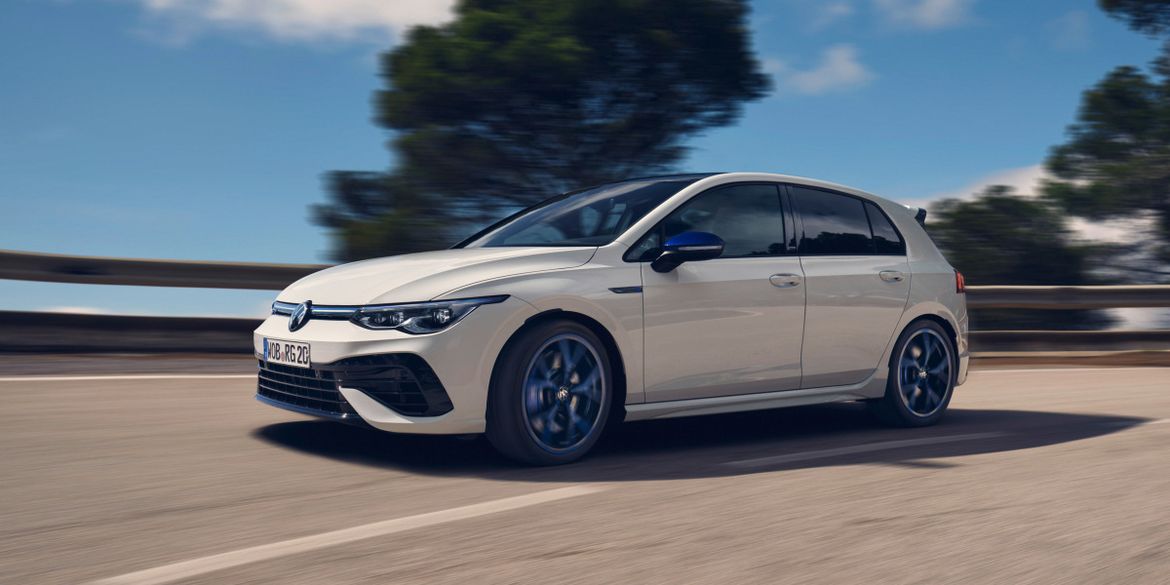 Самый мощный серийный Volkswagen Golf в истории поступил в продажу