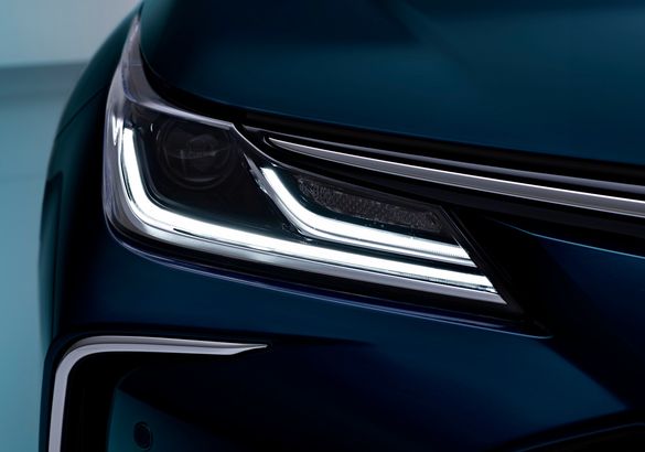 Toyota Corolla замаскировала техническую модернизацию под фейслифтинг