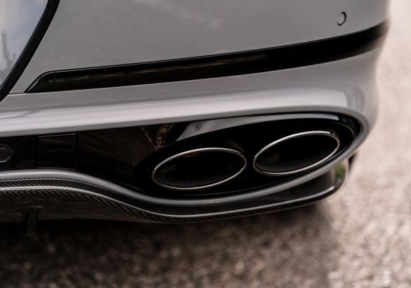 Bentley Continental получил спортивную версию, но она не мощнее стандартной