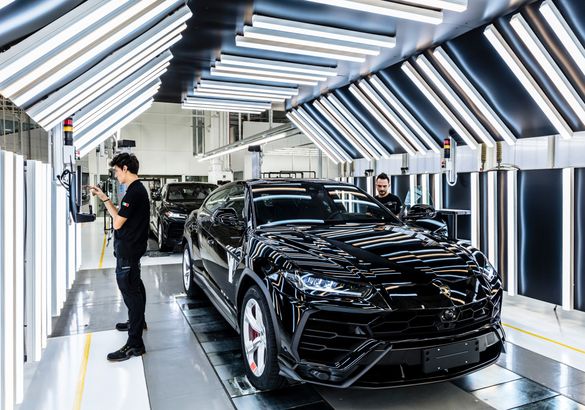 20-тысячный Lamborghini Urus отправится в Азербайджан