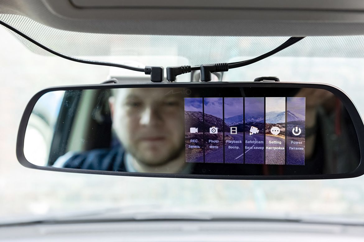 Тест видеорегистратора Mio MiVue R47D: «зеркальный» ответ дискомфорту