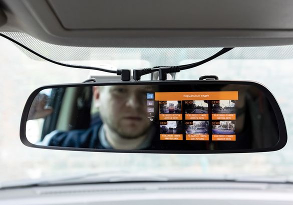 Тест видеорегистратора Mio MiVue R47D: «зеркальный» ответ дискомфорту