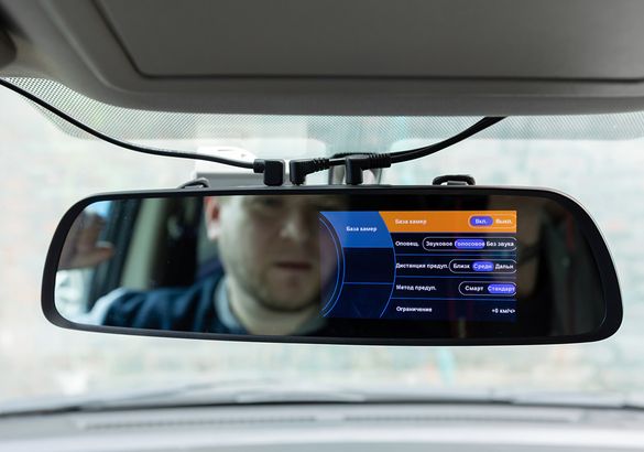 Тест видеорегистратора Mio MiVue R47D: «зеркальный» ответ дискомфорту