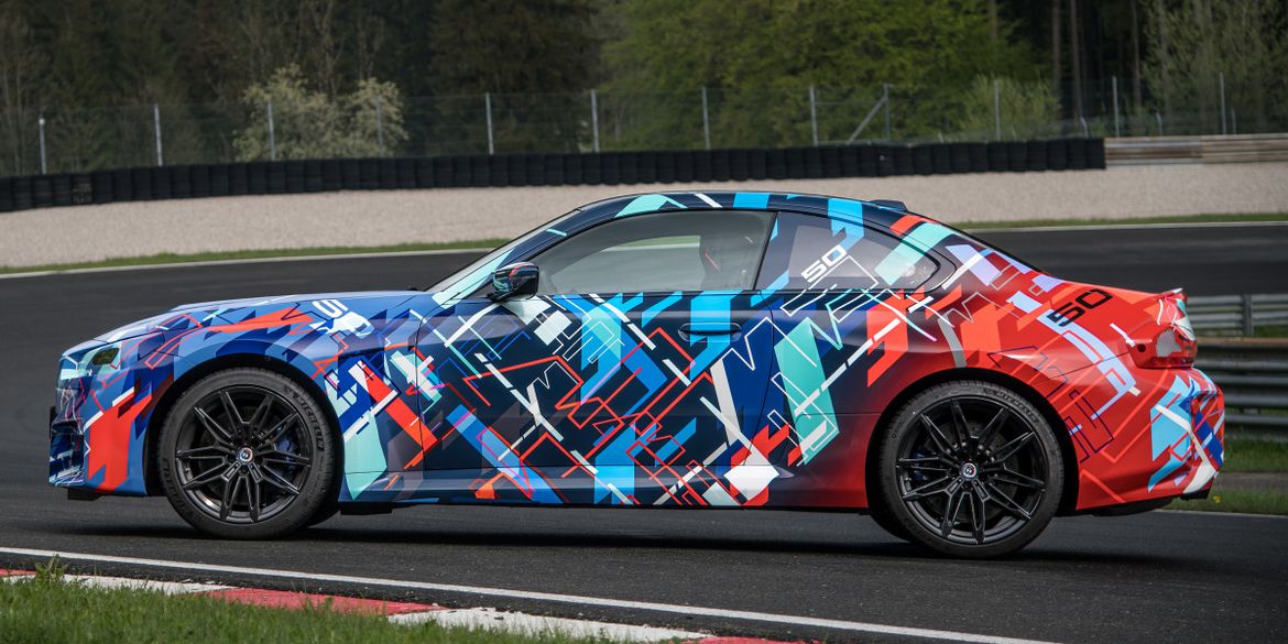 Новую BMW M2 показали в камуфляже