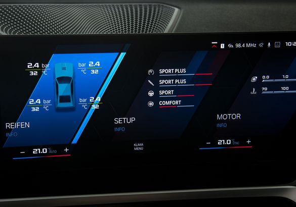 Новую BMW M2 показали в камуфляже