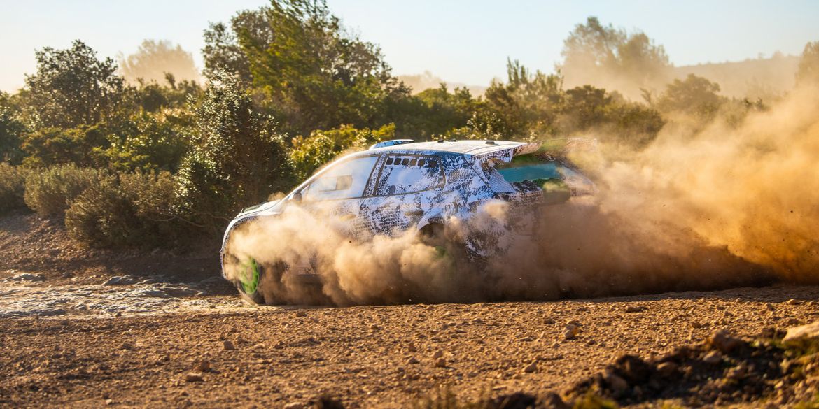 Новый болид для Грязина и не только: Skoda представила Fabia RS Rally2