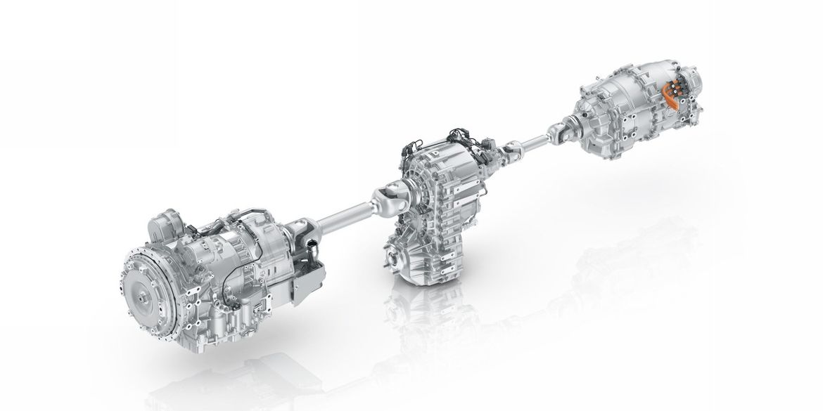 ZF представил на Interschutz 2022 модульный электропривод для спецтехники и «внедорожную» модификацию АКП Ecolife