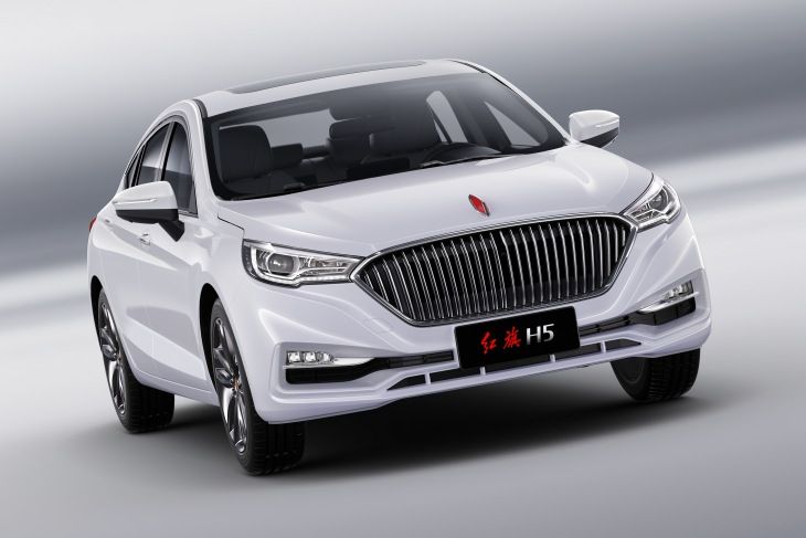 Премиум-бренд Hongqi занимается сертификацией четырех моделей для России
