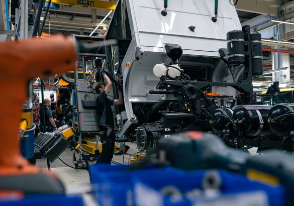 Электромусоровоз Mercedes eEconic встал на конвейер