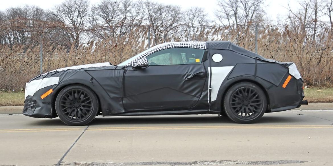 Новый Ford Mustang сохранит V8 и механическую коробку