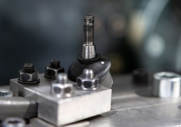 Европейское решение для европейского «бюджетника». Испытываем рулевой наконечник NK для Renault Logan