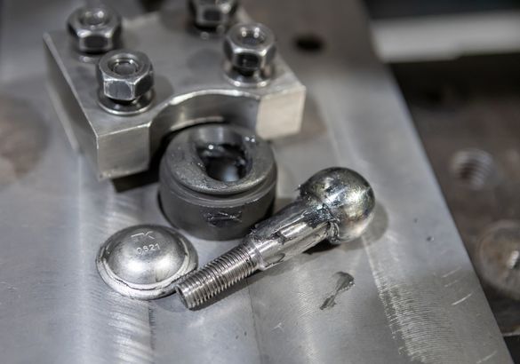 Европейское решение для европейского «бюджетника». Испытываем рулевой наконечник NK для Renault Logan