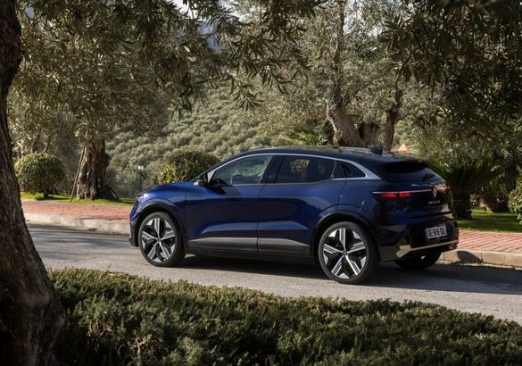 Renault Megane E-Tech поедет на шинах Goodyear