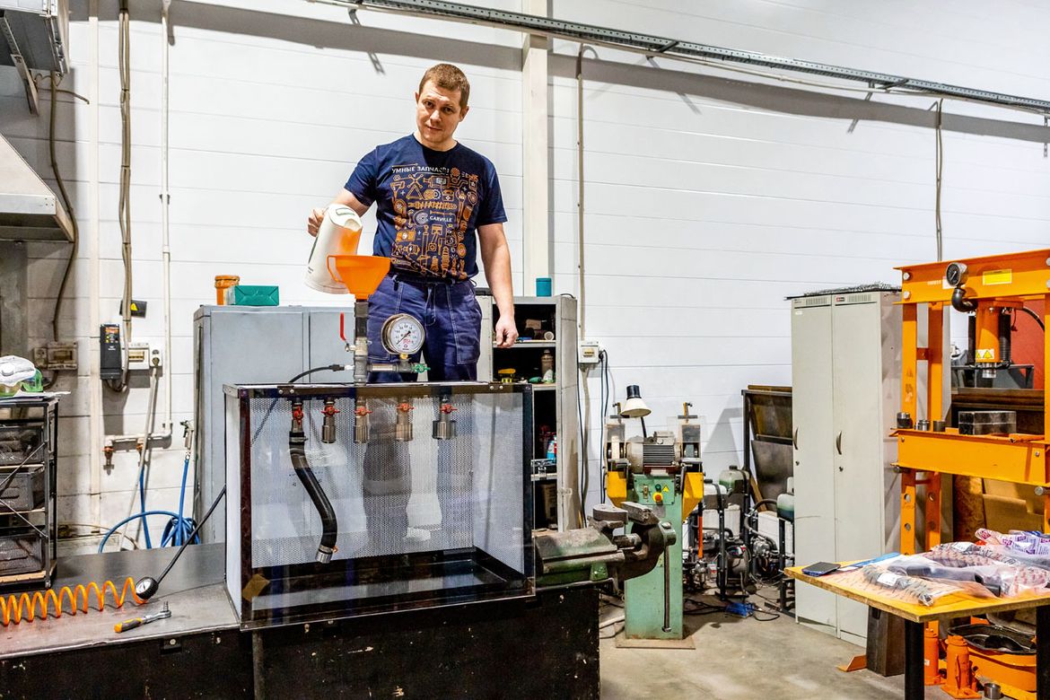 Тест патрубков системы охлаждения для Lada: испытываем и «морозим» 9 образцов