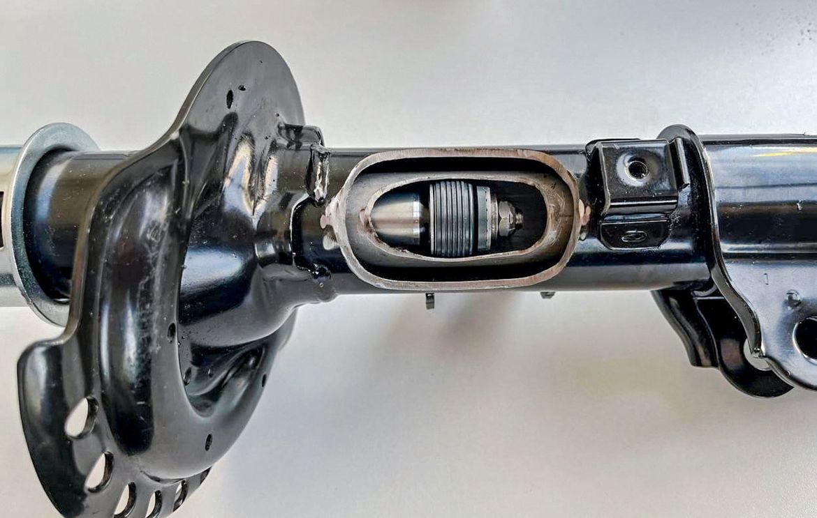 Замена амортизаторов: советы специалистов CTR