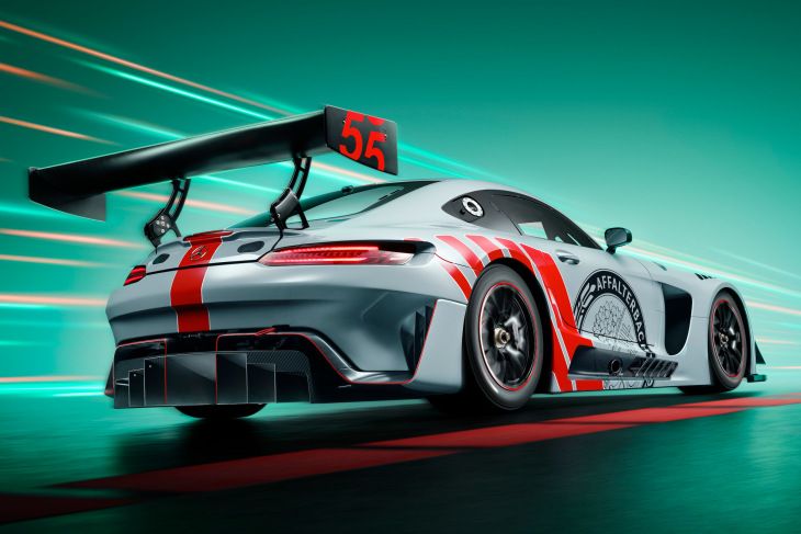 Mercedes-AMG GT3 повторил старый рецепт на юбилей