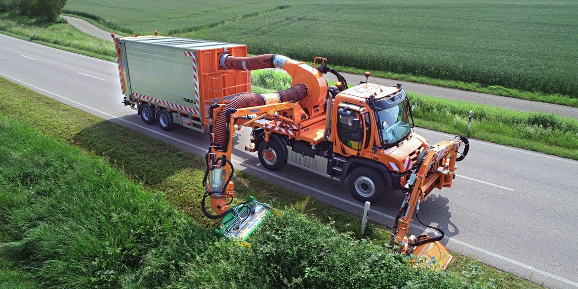 Mercedes-Benz представил три новых «Унимога» для дорожных служб