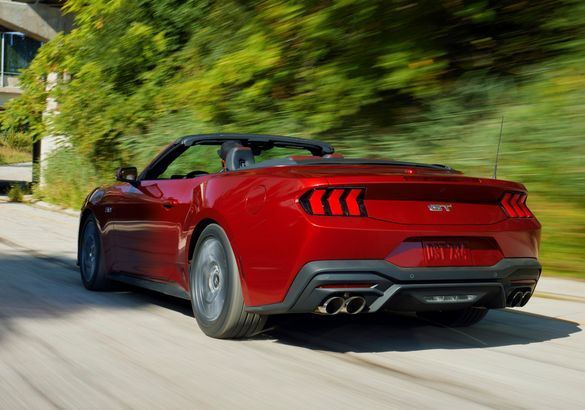 Ford Mustang сменил поколение, но остался собой